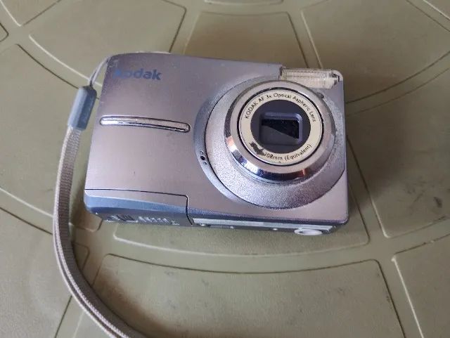VENDO MÁQUINA KODAK ANALÓGICA 