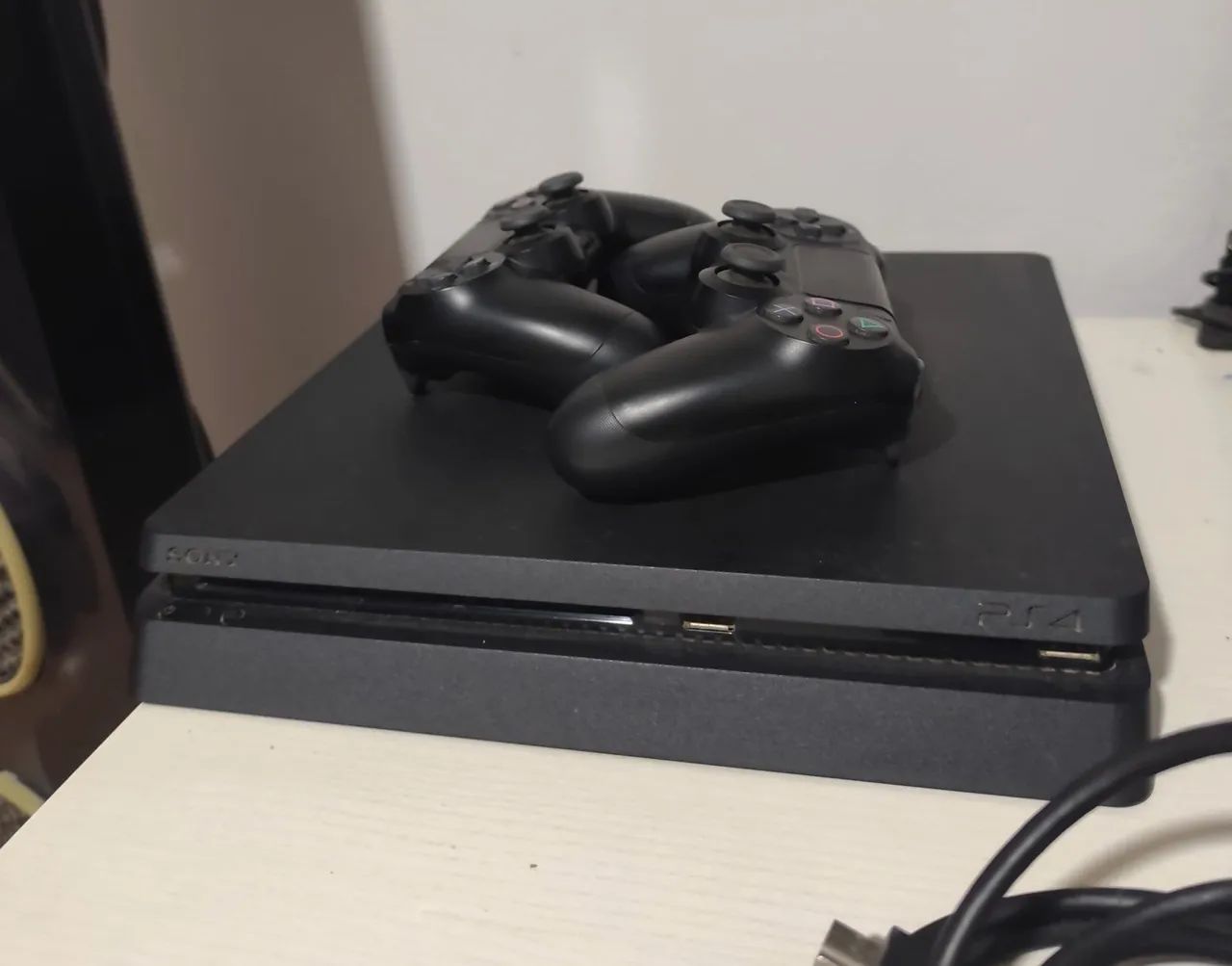 PS4 slim  - Foto 2