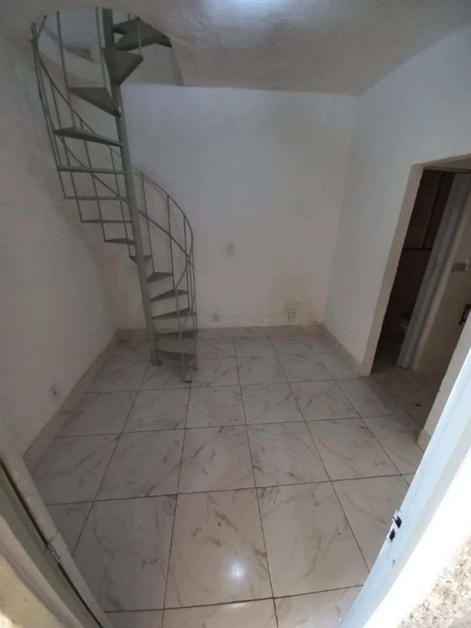Casinha Duplex C. Grande (quarto e sala) - Foto 4