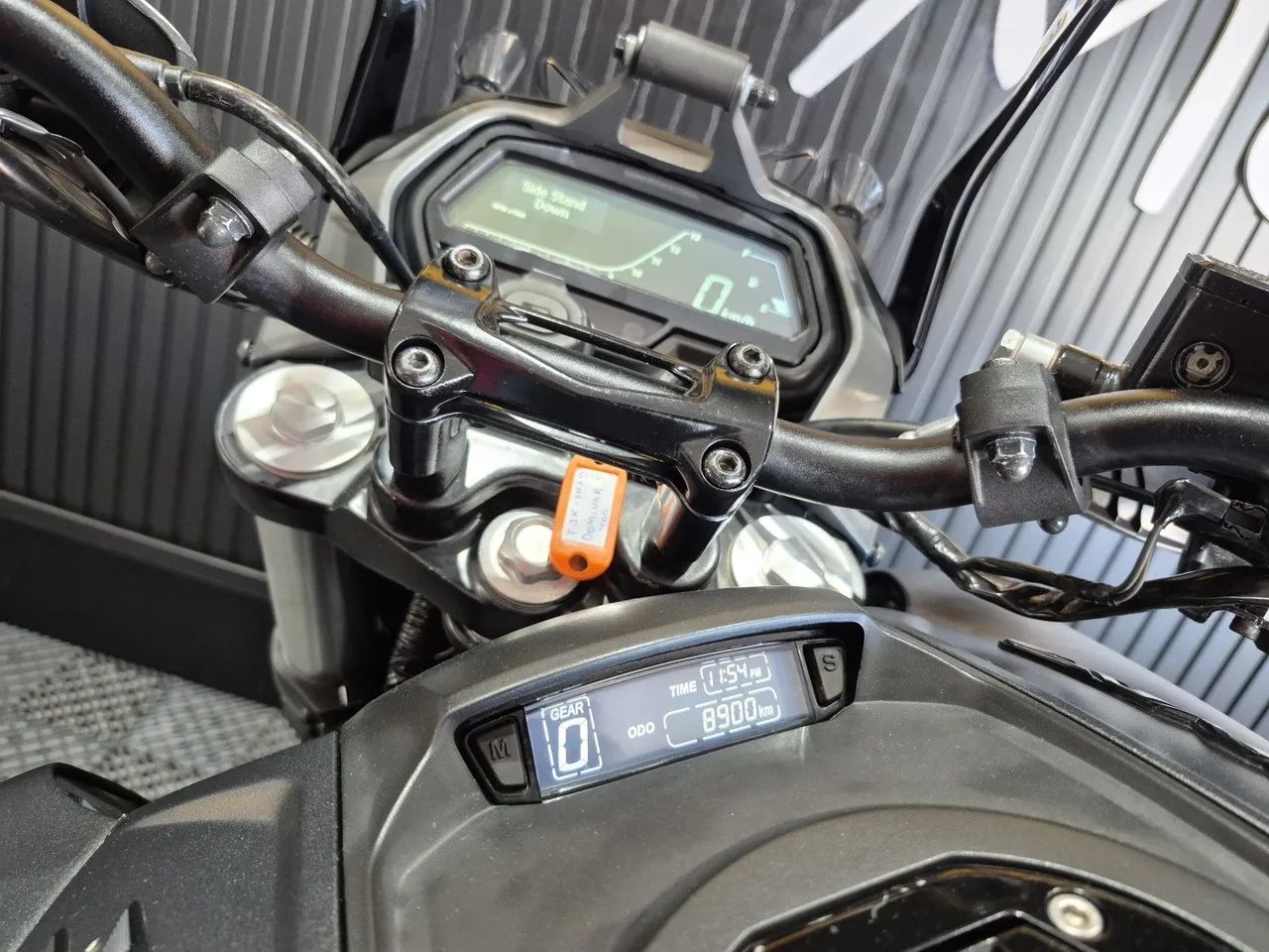 Bajaj Dominar 400  2025 - Foto 5