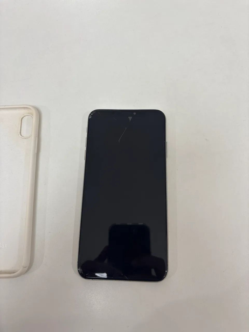 iPhone XS Max 64g - tela quebrada