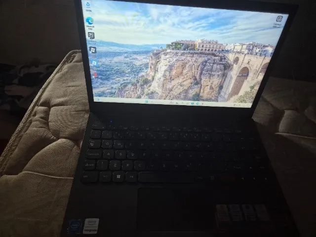 Notebook positivo celeron - Foto 4