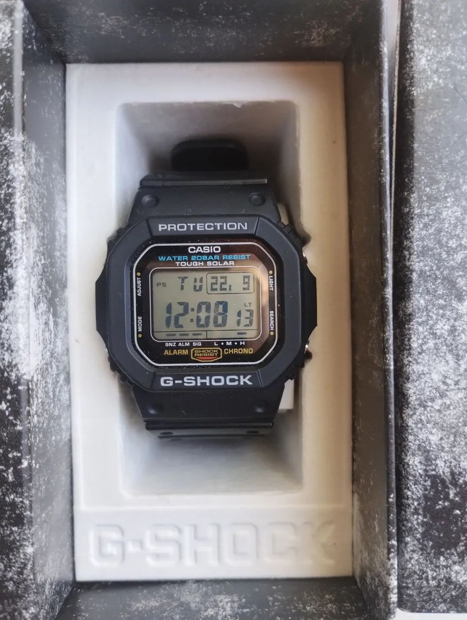 Relógio CASIO Gshok G-5600 touch solar 