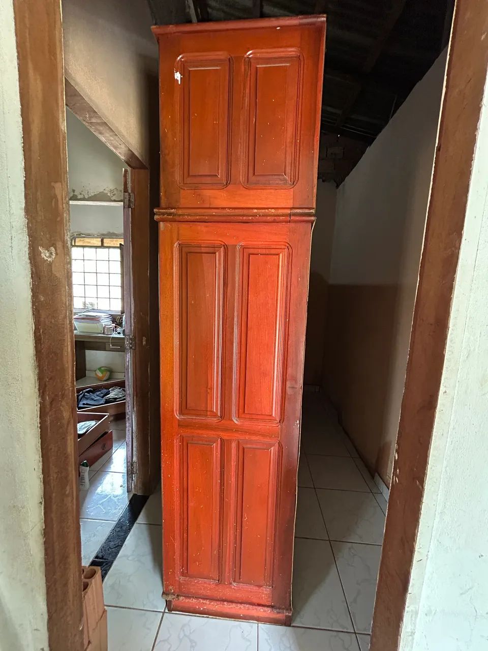 Guarda roupa de madeira - Foto 4