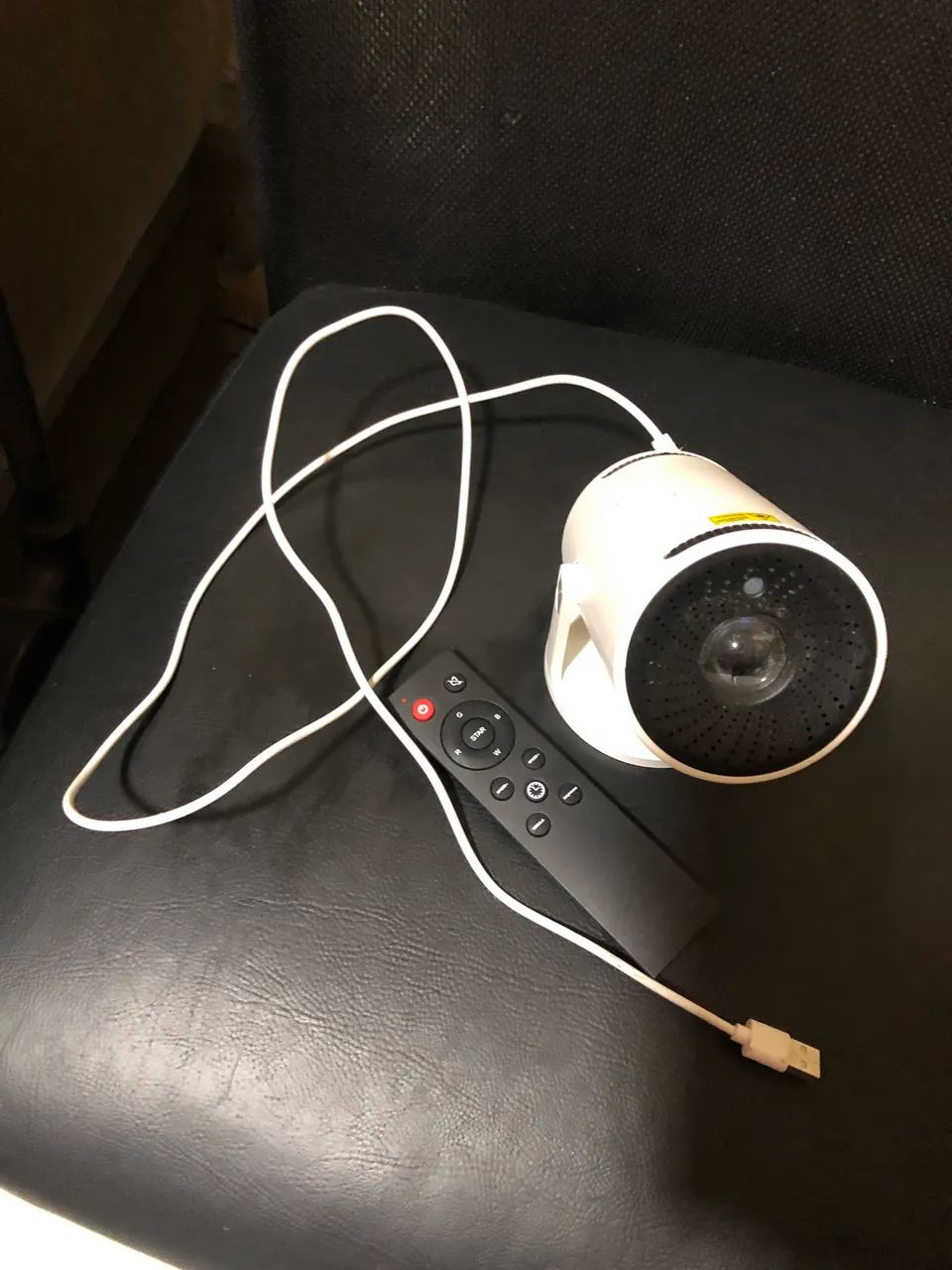 Projetor Caixa de Som Espaço 