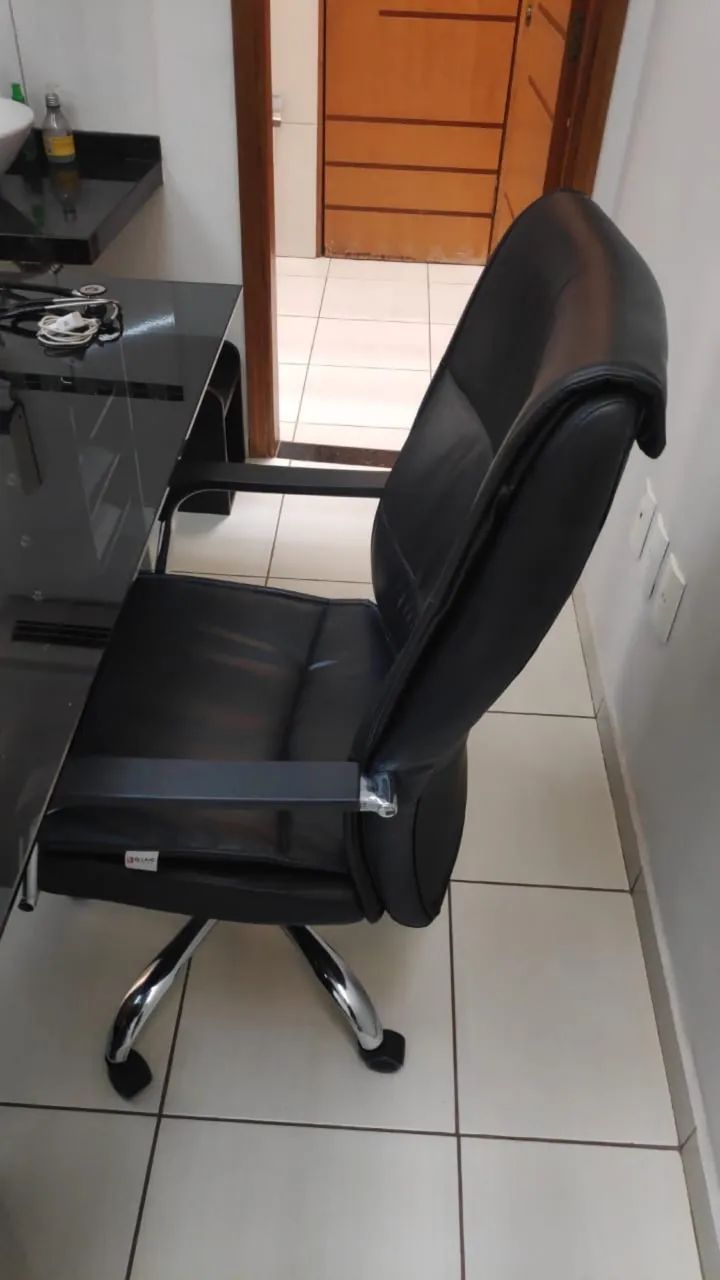 Cadeira de escritório/consultório nova - Foto 2
