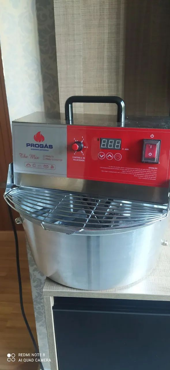 Panela elétrica mexedora 