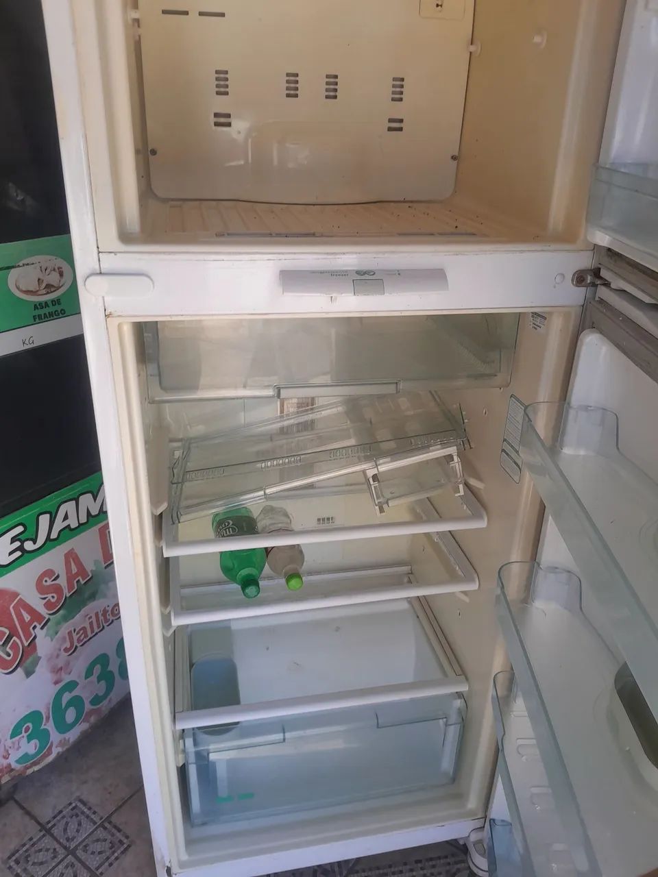 Vende-se uma geladeira  - Foto 3