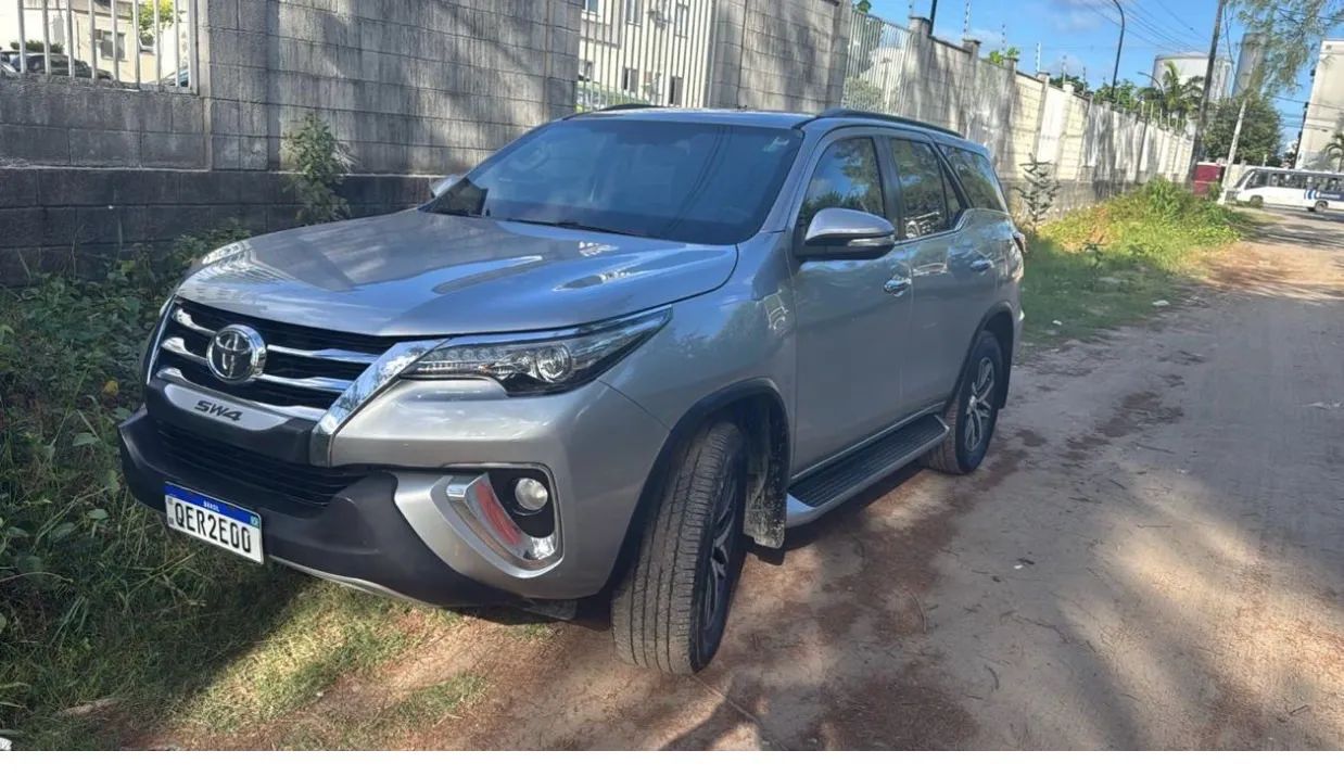 Toyota Hilux SRX 4X4 AT 2.8 TB 2016