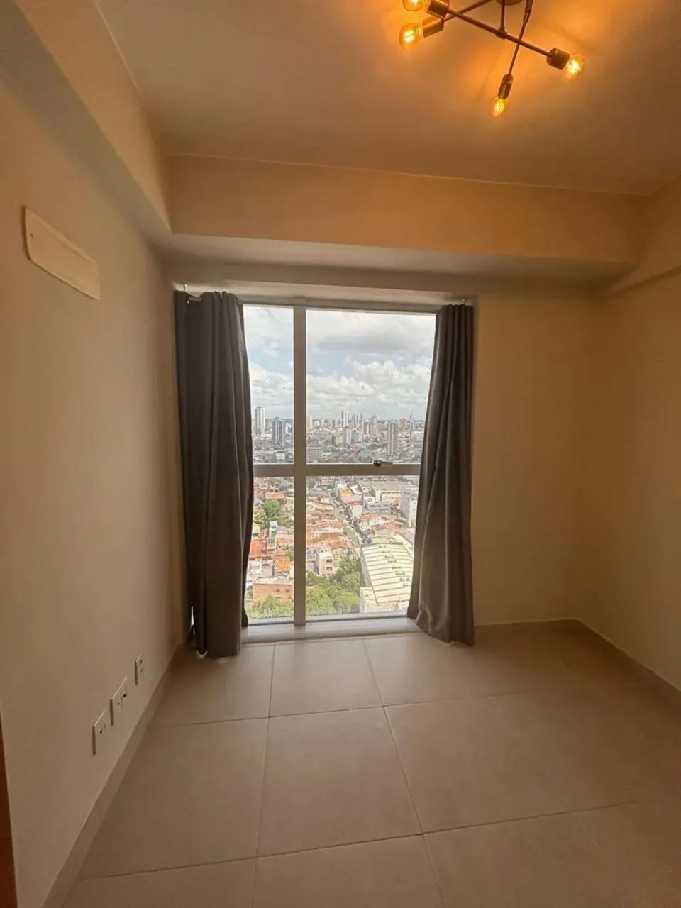 UNIQUE STUDIO  APTO DE 70 METROS, 2/4 SENDO 1 SUÍTE É 2 BANHEIROS - Foto 2