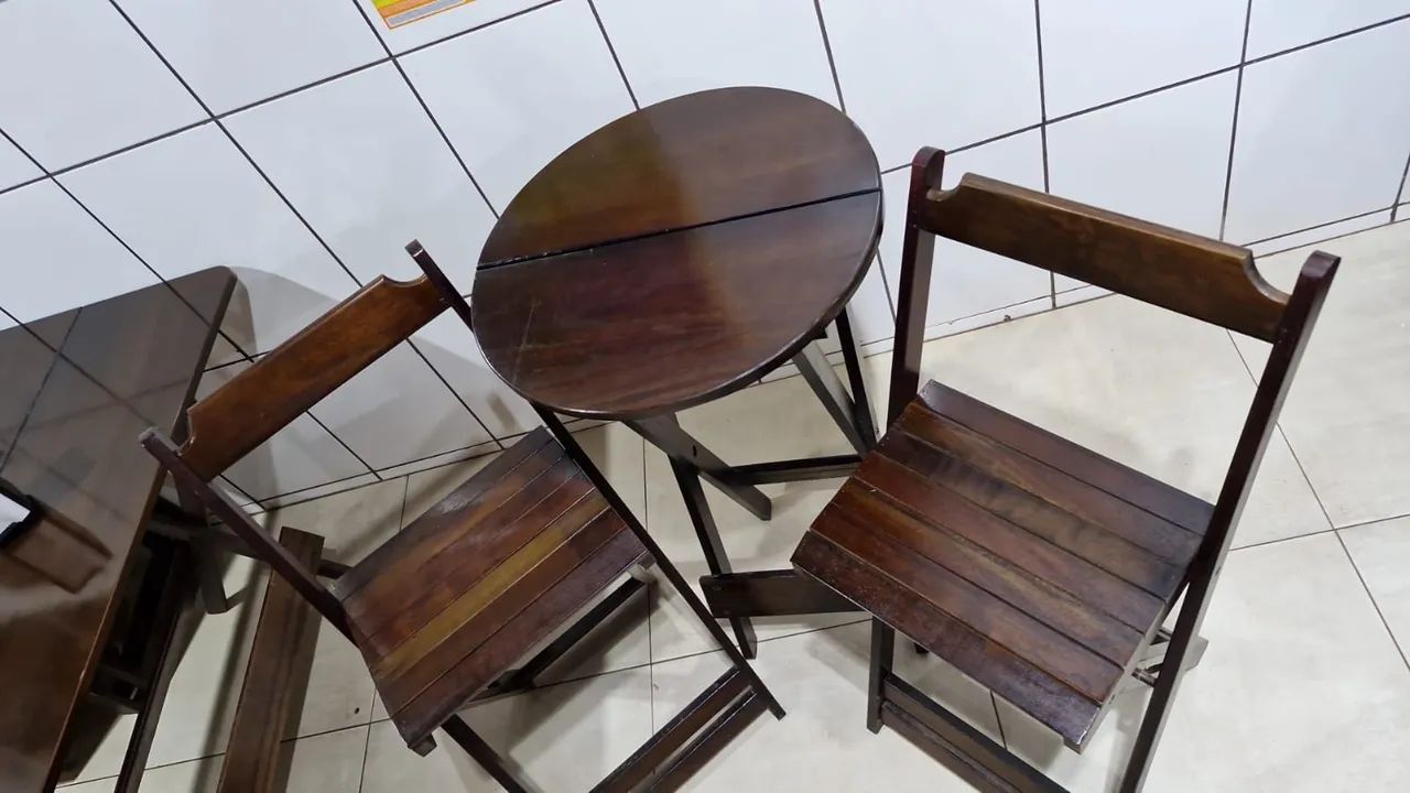 Mesa com 2 cadeiras  - Foto 2