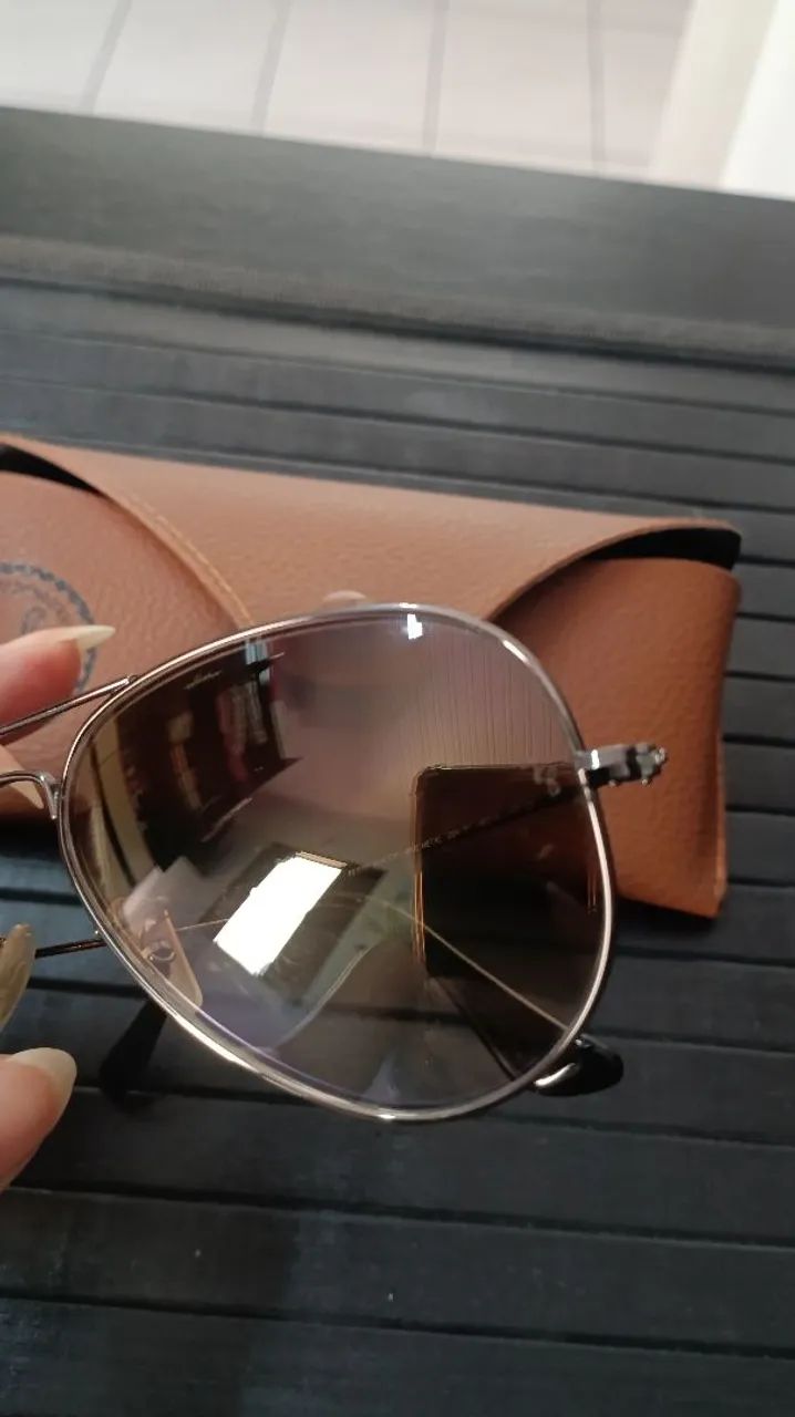 óculos de sol Ray-Ban do modelo Aviador. - Foto 4