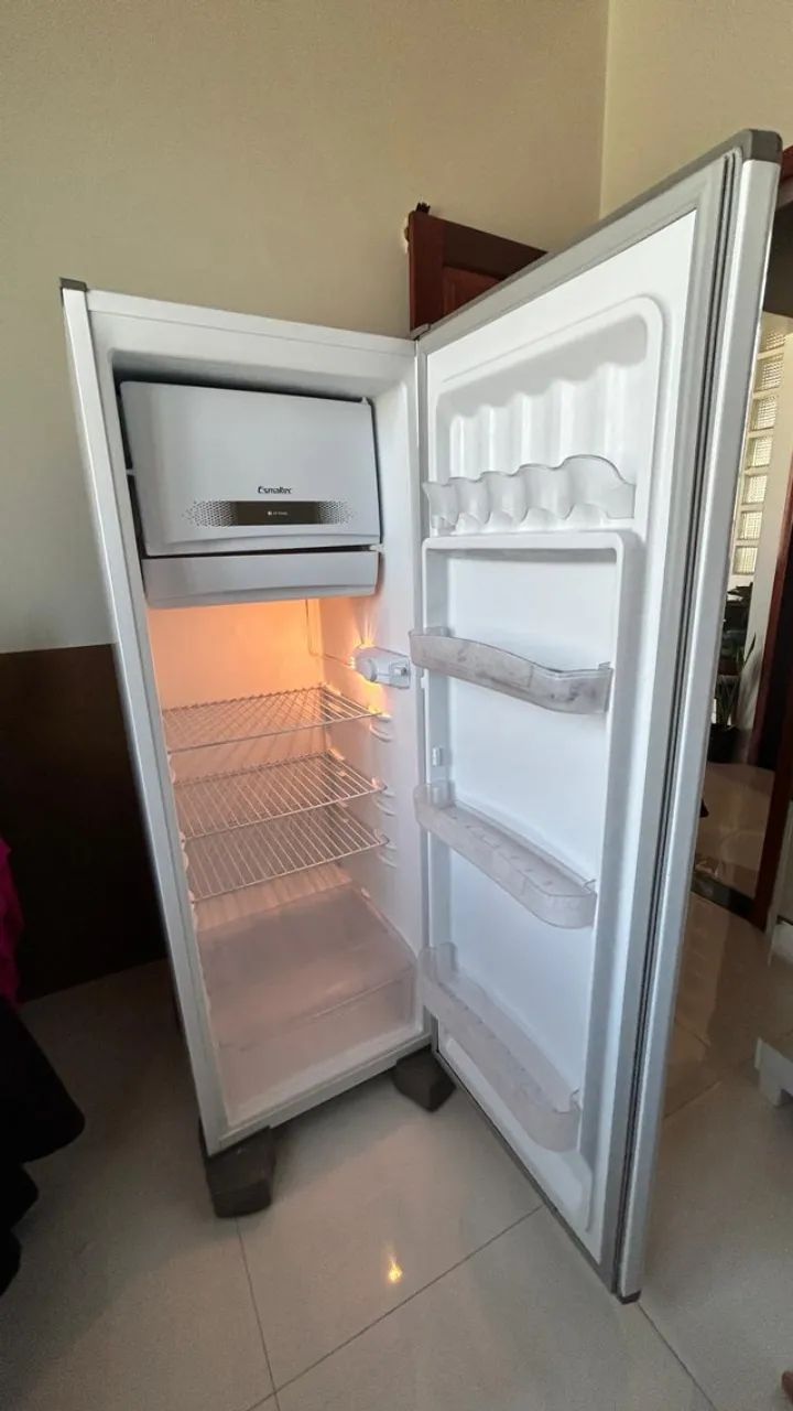 Geladeira Esmaltec Inverter ROC35 pro