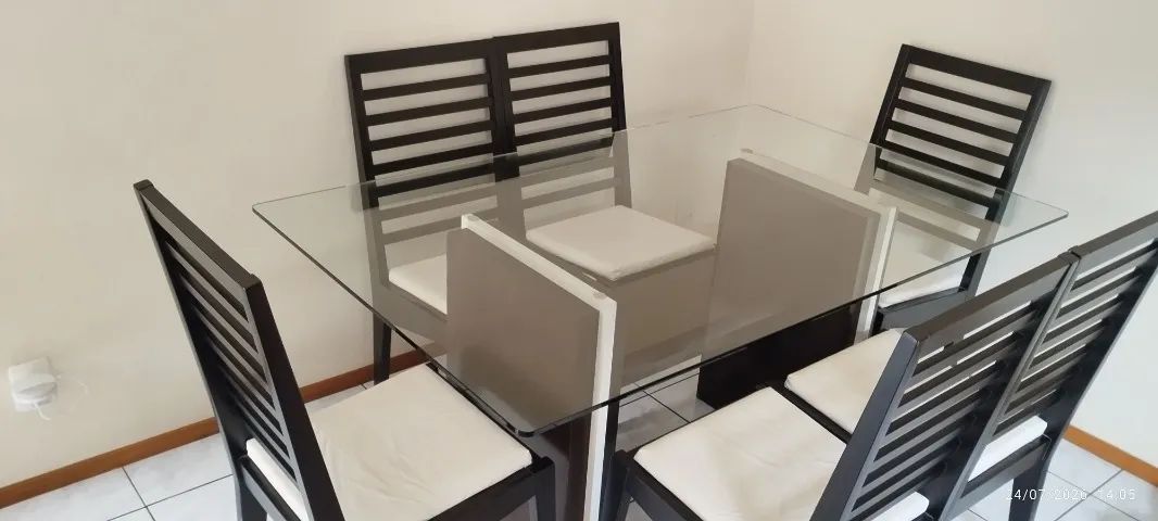 Mesa de jantar 6 cadeiras