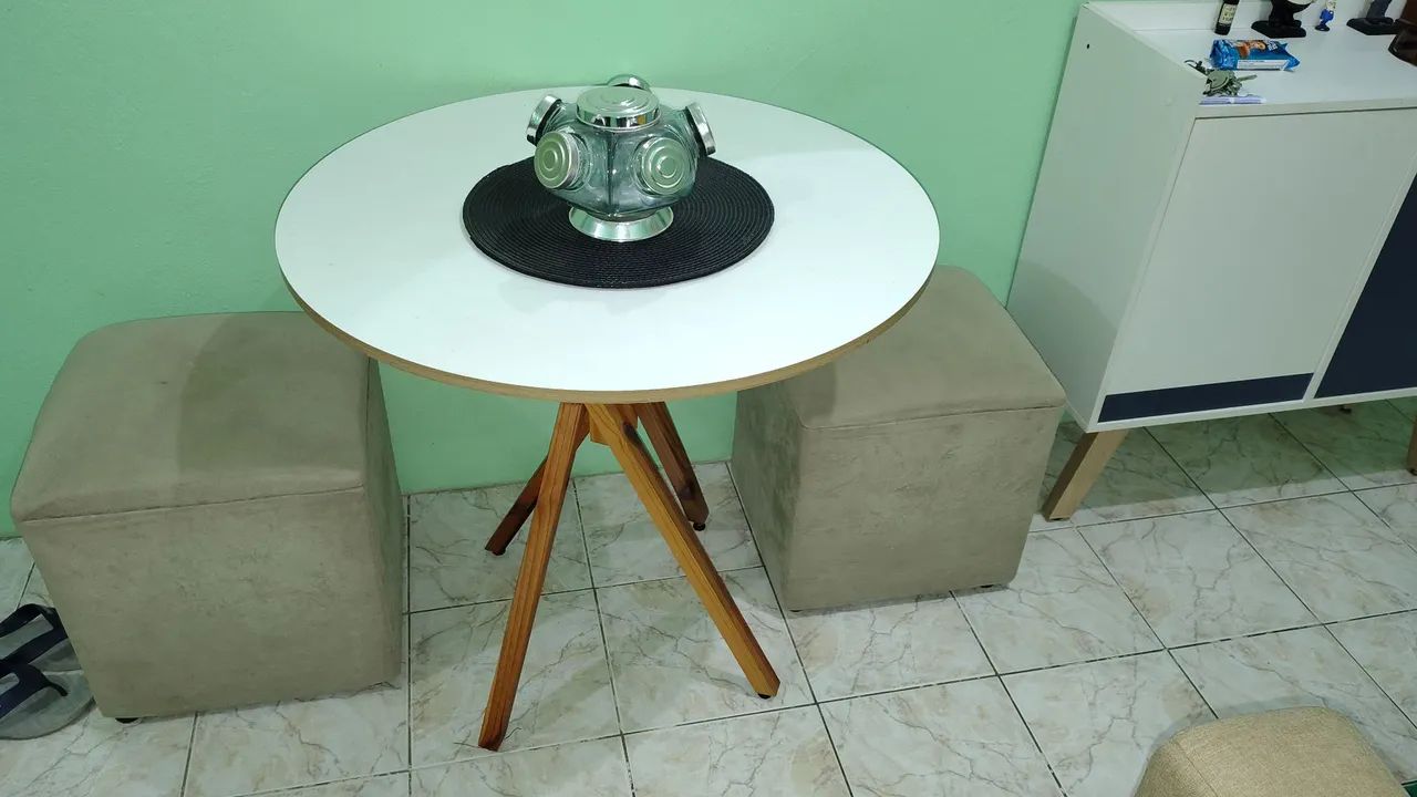 Mesa em madeira. - Foto 2