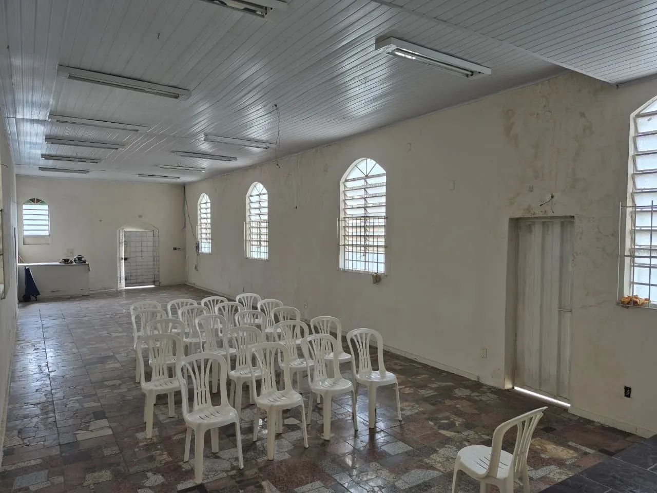 Sala Comercial para Venda em Vespasiano, Caieiras, 2 banheiros - Foto 3