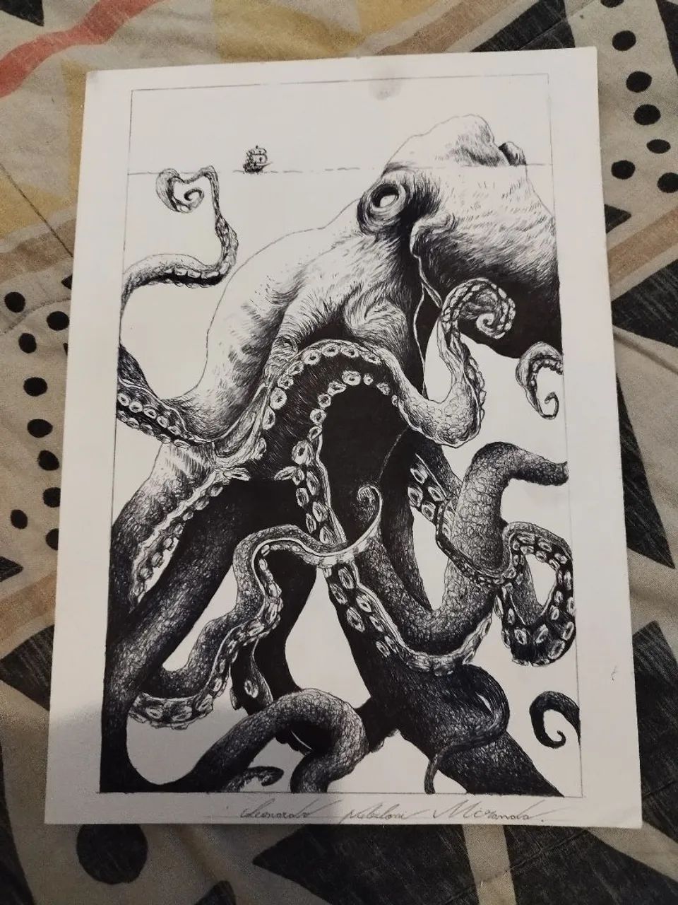 Desenho realista polvo gigante, totalmente feito a caneta