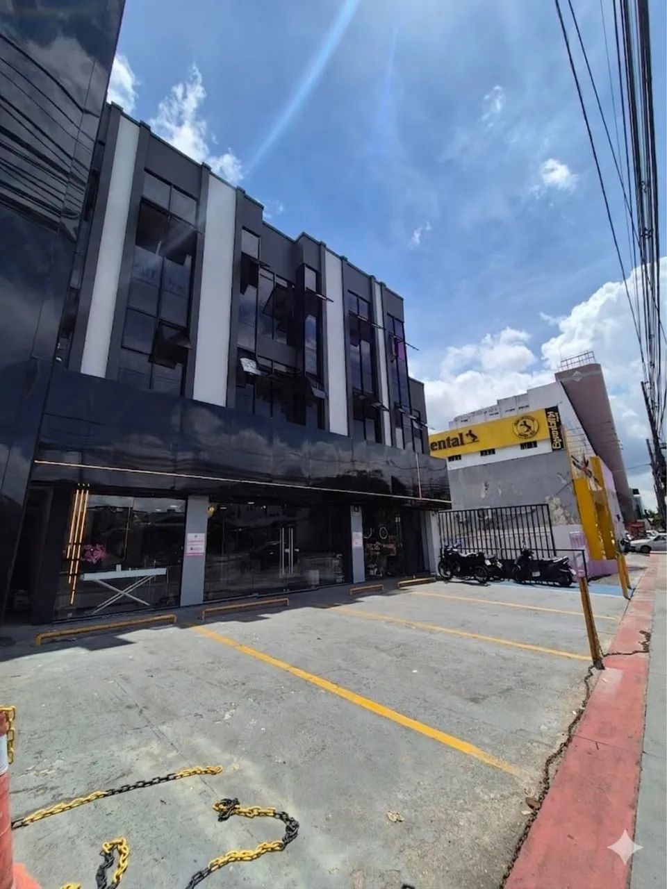 PREDIO COMERCIAL NA AV DJALMA BATISTA - Foto 2