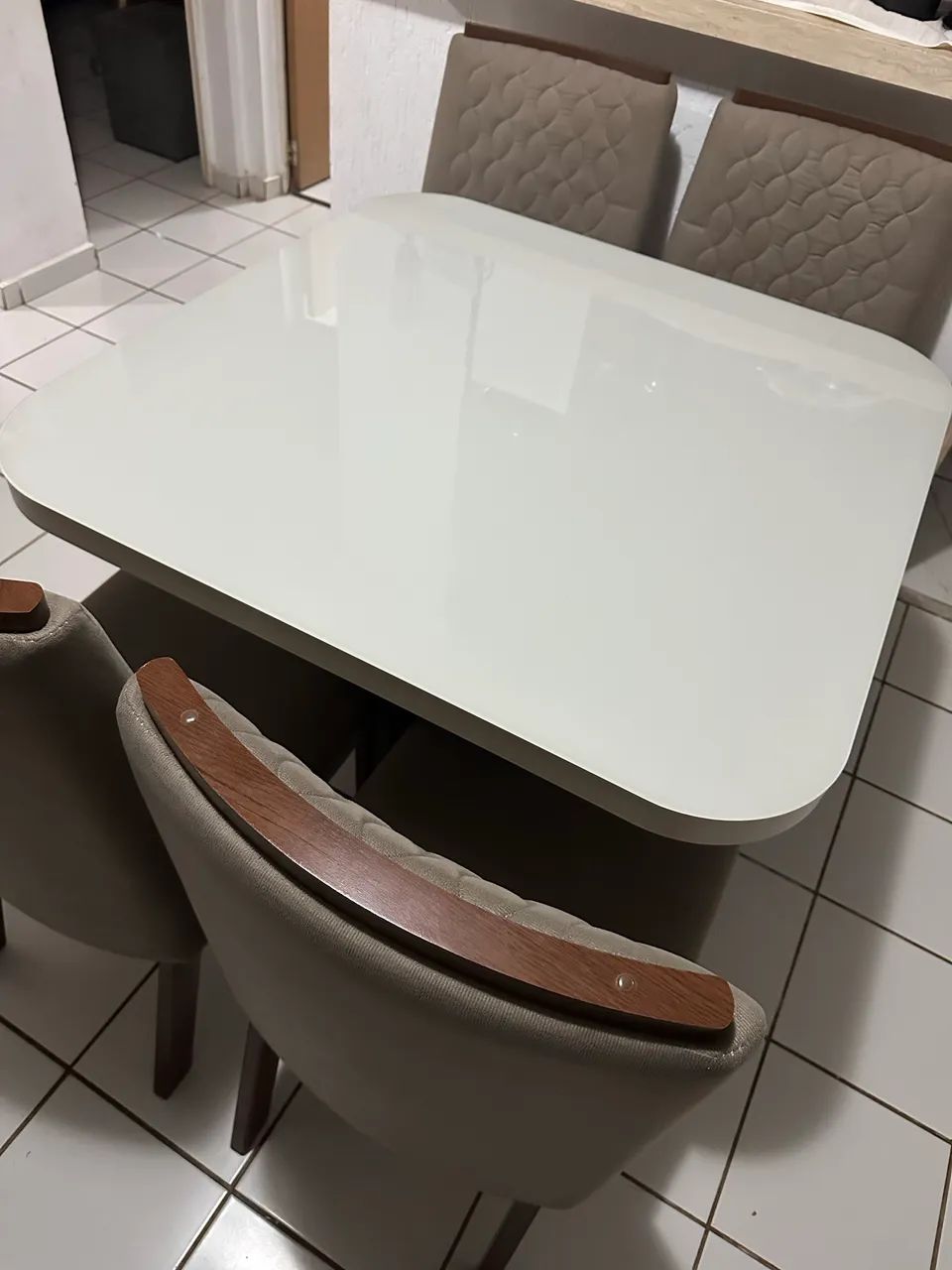 Mesa 4 cadeiras 