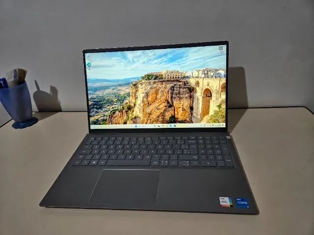 Notebook Dell Inspiron 15 5518 Intel Core i5 11320H, RAM 8 GB, SSD