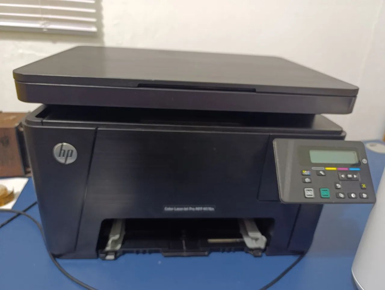 HP Color LaserJet Pro MFP M176n  - Foto 2