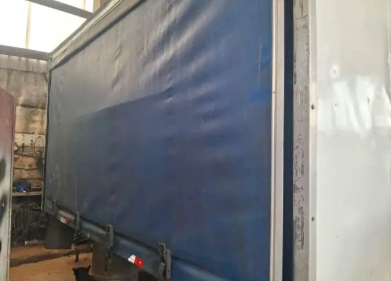 Baú para iveco - Foto 2