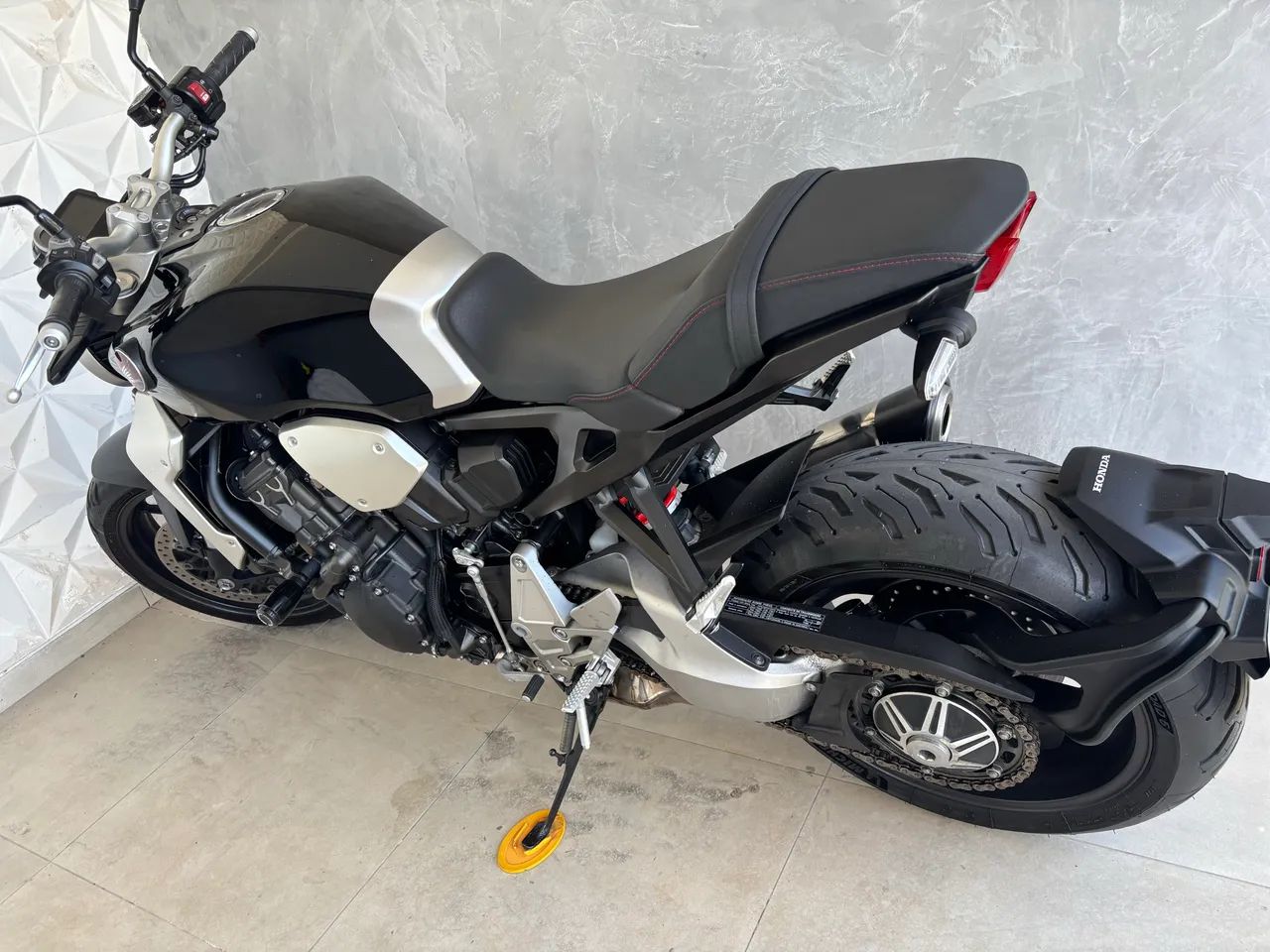 CB1000r Novíssima  - Foto 3