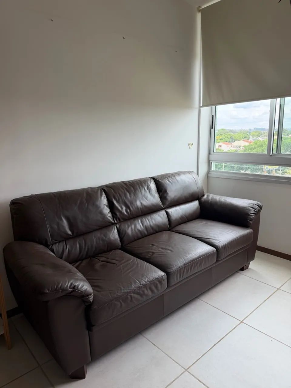Sofá Couro 3 lugares 2metros