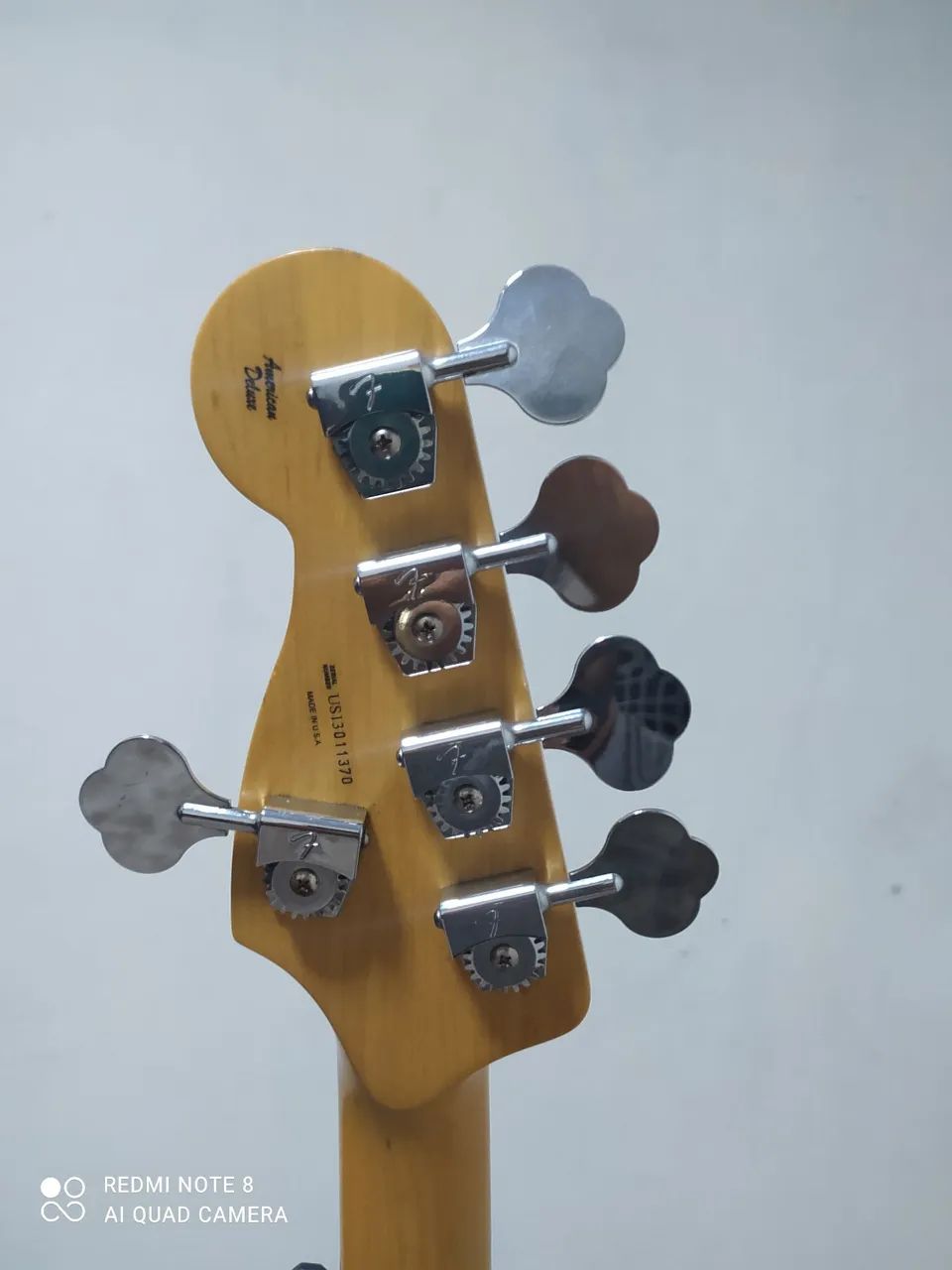 Baixo Fender American Delux N3 Natural JB Case Original (Sadowsky