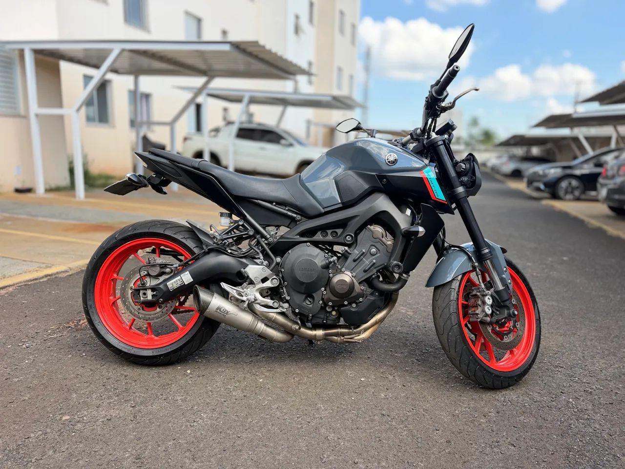 MT-09 