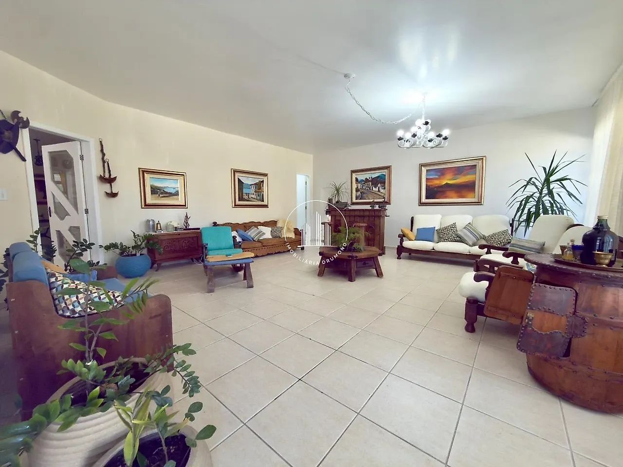 Casa com 7 Quartos à venda, 236m² - Santa Mônica - EST - Foto 2