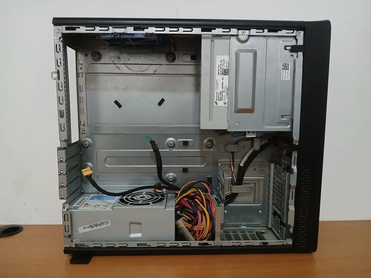 Gabinete e fonte Dell para montar PC. - Foto 4