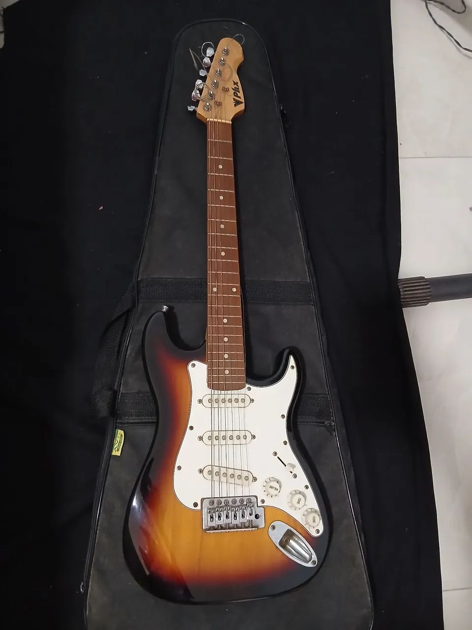 Guitarra + pedal