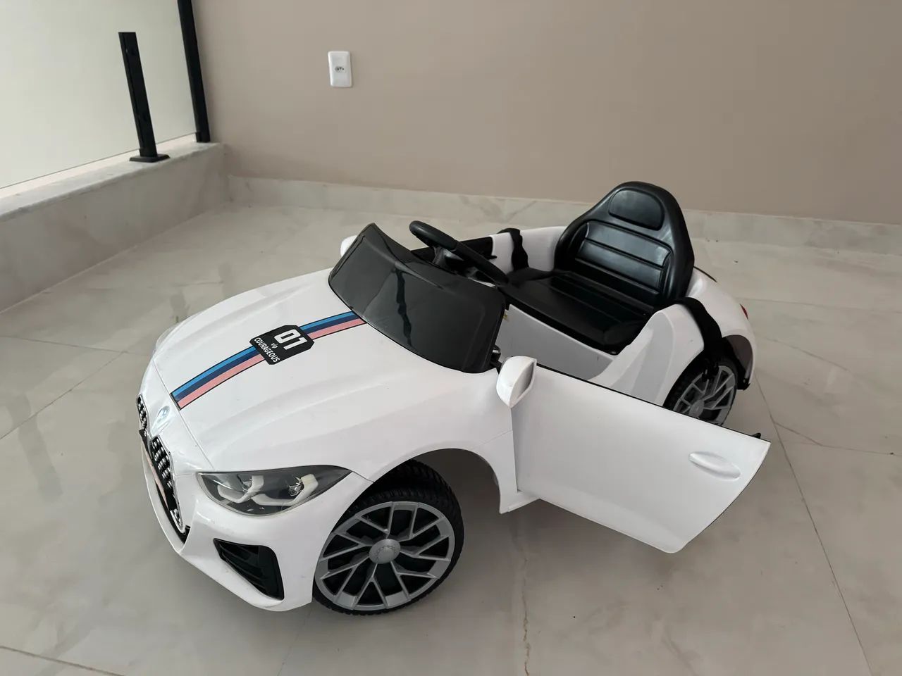 Carro BMW infantil  - Foto 5