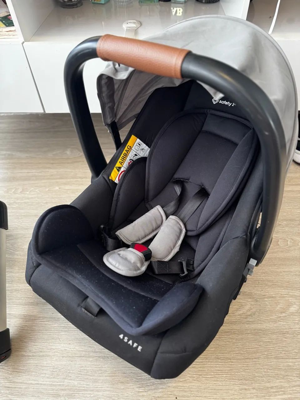 Bebê conforto Safety 1st e Base Isofix  - Foto 5