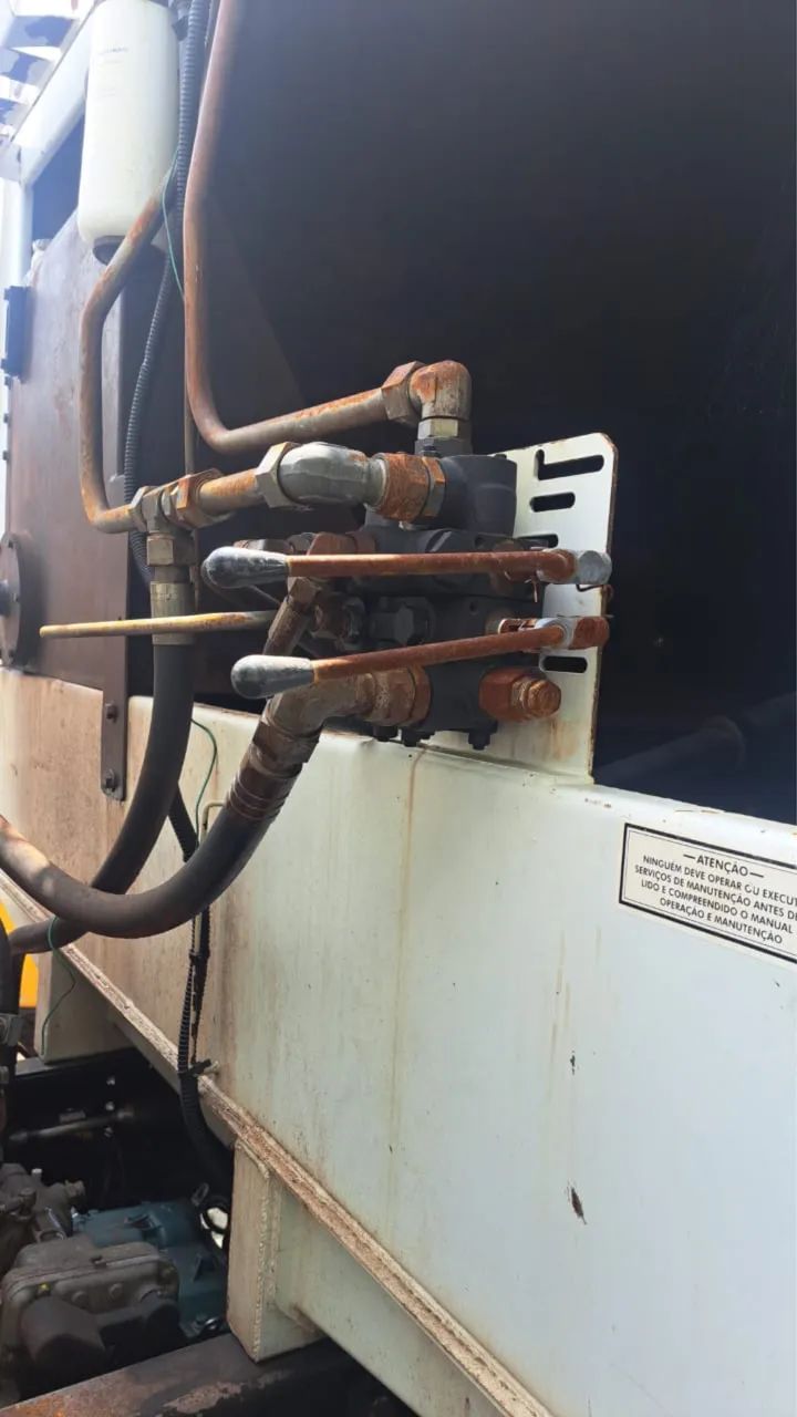 Vw. 24 260. Consteletion truck compactador de lixo. Ano 2020.   - Foto 11
