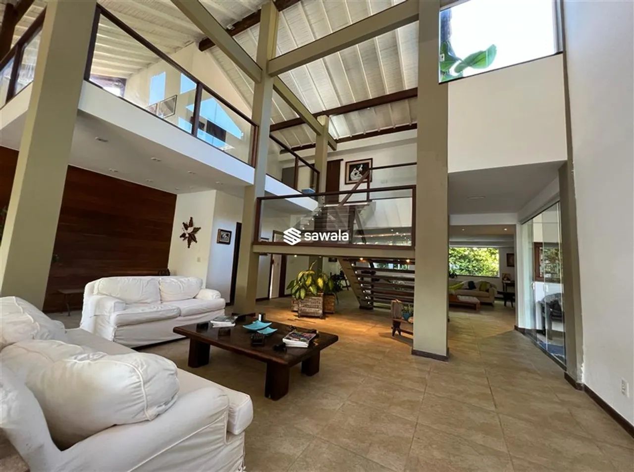 0 - Casa 4 quartos, sendo 4 suítes