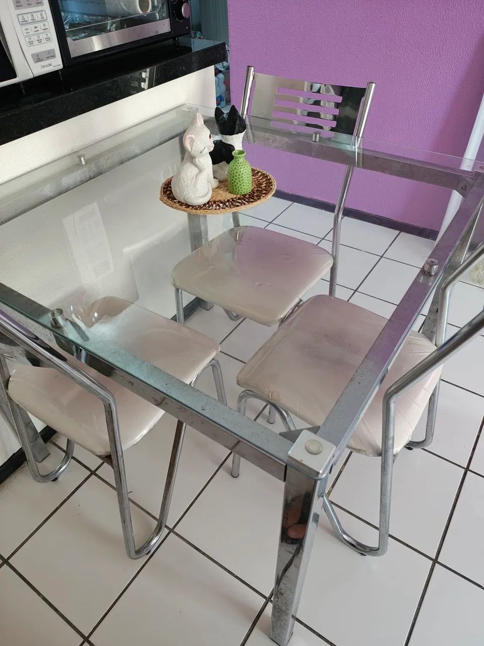 Mesa Quadrada Vidro Temperado com 3 CADEIRAS Estofadas Cromadas - Foto 4