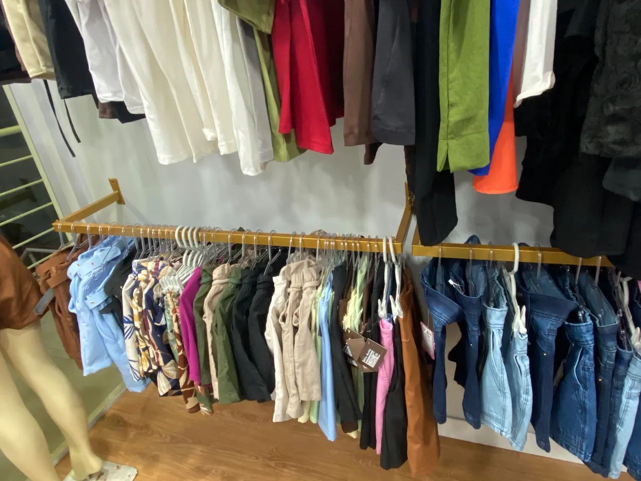 REPASSE DE LOJA DE ROUPAS COMPLETA | R$ 8.500 | PRONTA PARA FUNC - Foto 4