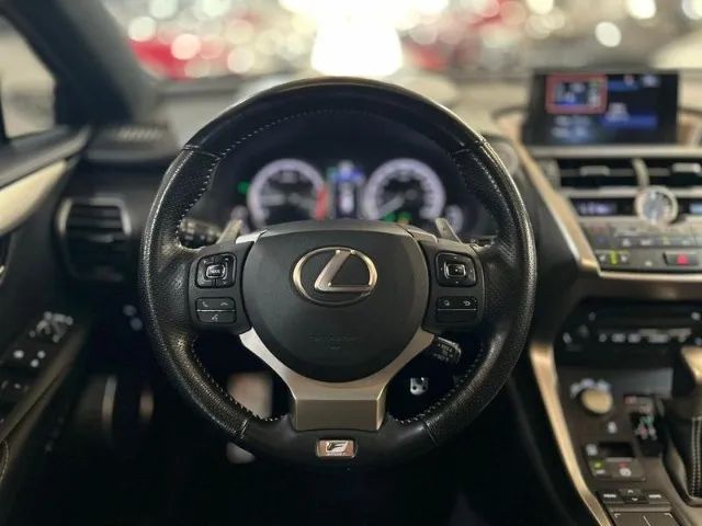 Lexus NX-200t F-sport 2.0 16V 238cv Aut., foto 9 de 13