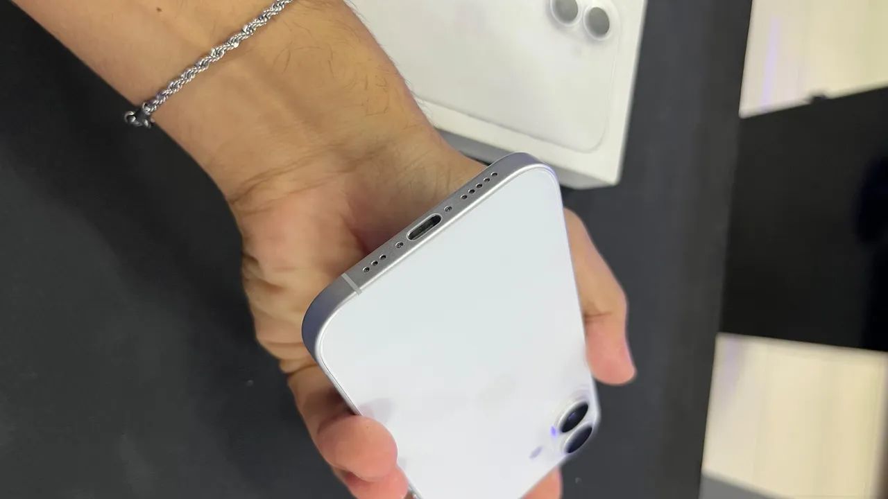 IPHONE 16 - Foto 4