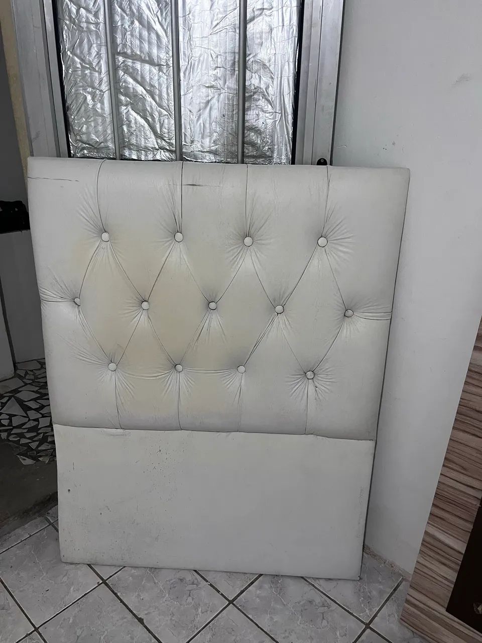 Vende-se cabeceira de cama 