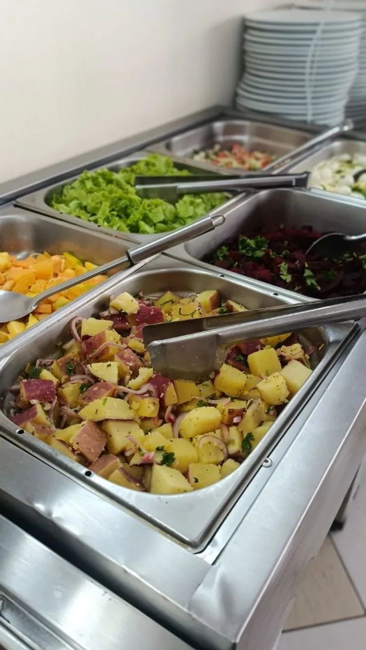 Ajudante de cozinha / pia