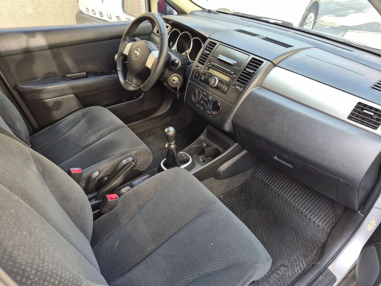 Nissan Tiida S 1.8/1.8 Flex 16V Mec., foto 7 de 7