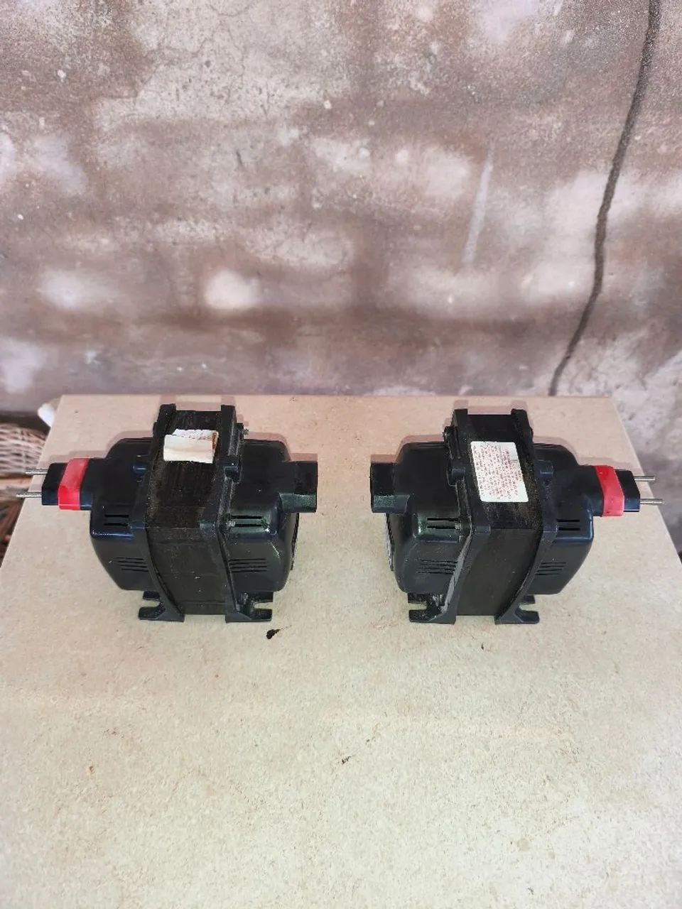2 Auto transformador de 3000va - Foto 2