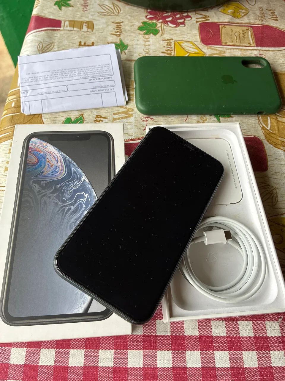 iPhone XR 128gb usado com caixa carregador e capa