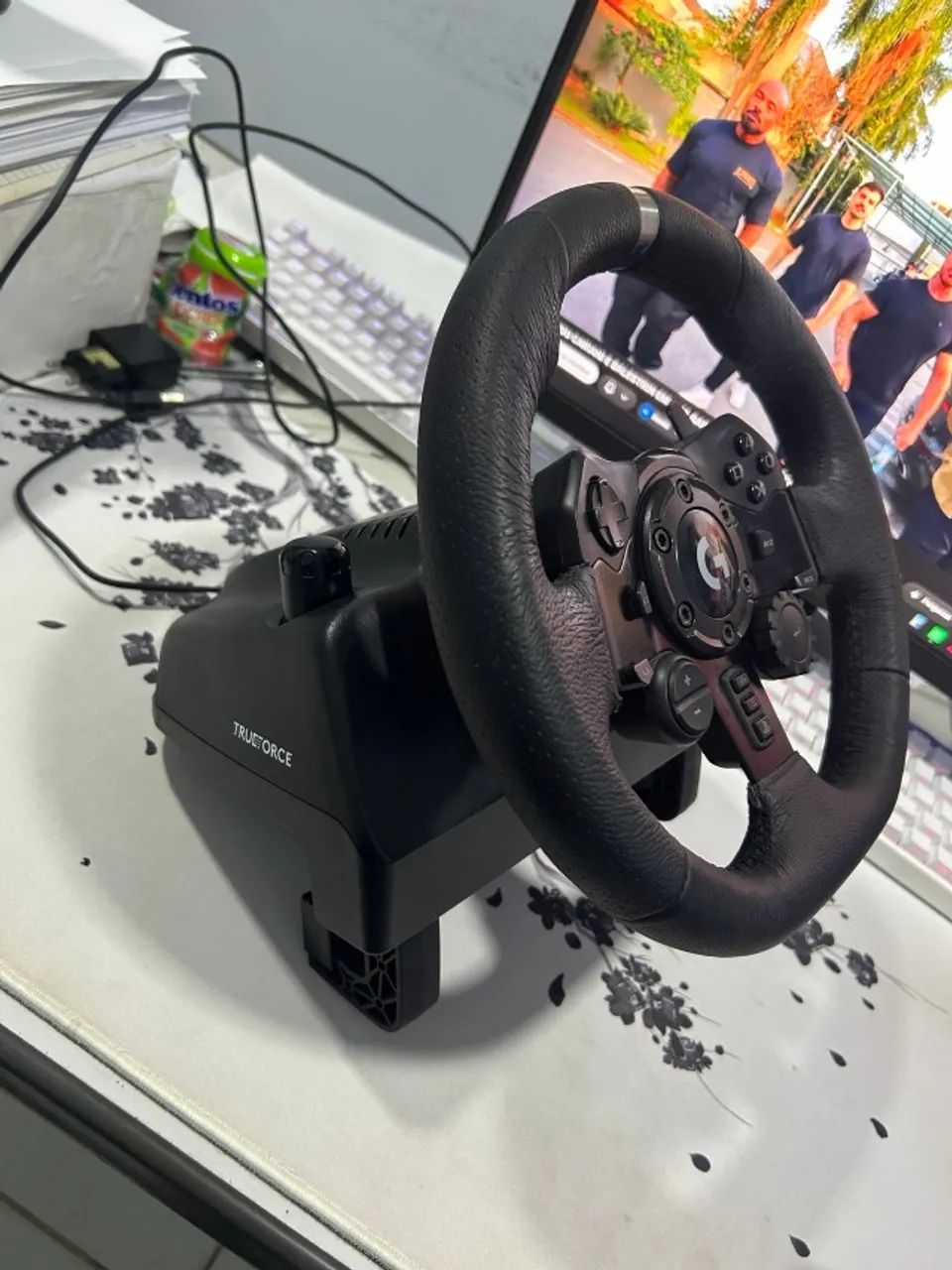 Logitech G923, PlayStation / PC / Xbox + Câmbio - Foto 2