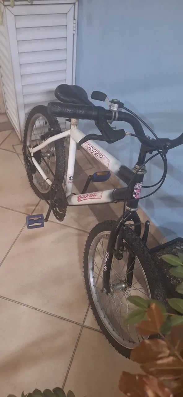 Vendo Bicicleta aro 20 com marcha  - Foto 2