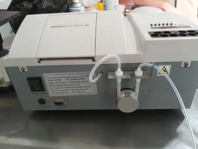 Analisador bioquímico semi automático e centrífuga  - Foto 3
