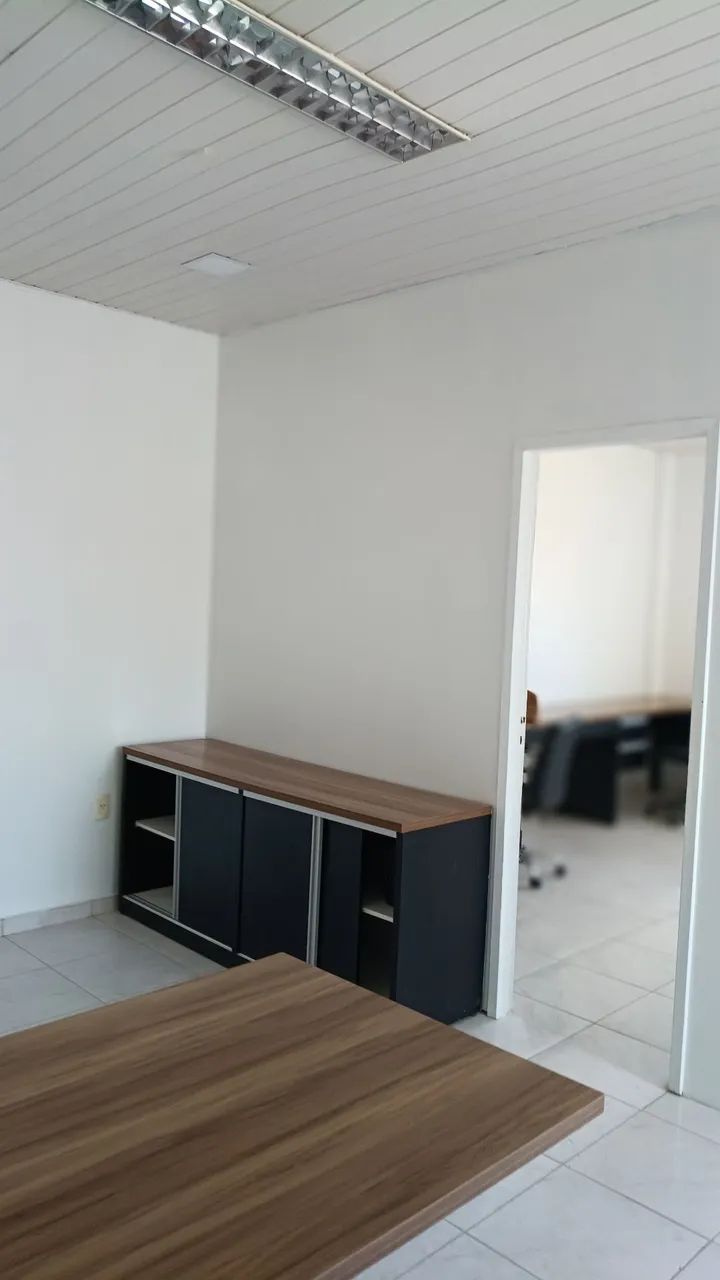 Salas comercias 60m2 . 3 ambientes. Mobiliado. Vieiralves. - Foto 4